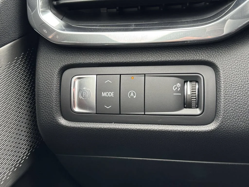2026 GMC Acadia Denali Ultimate - Photo 26