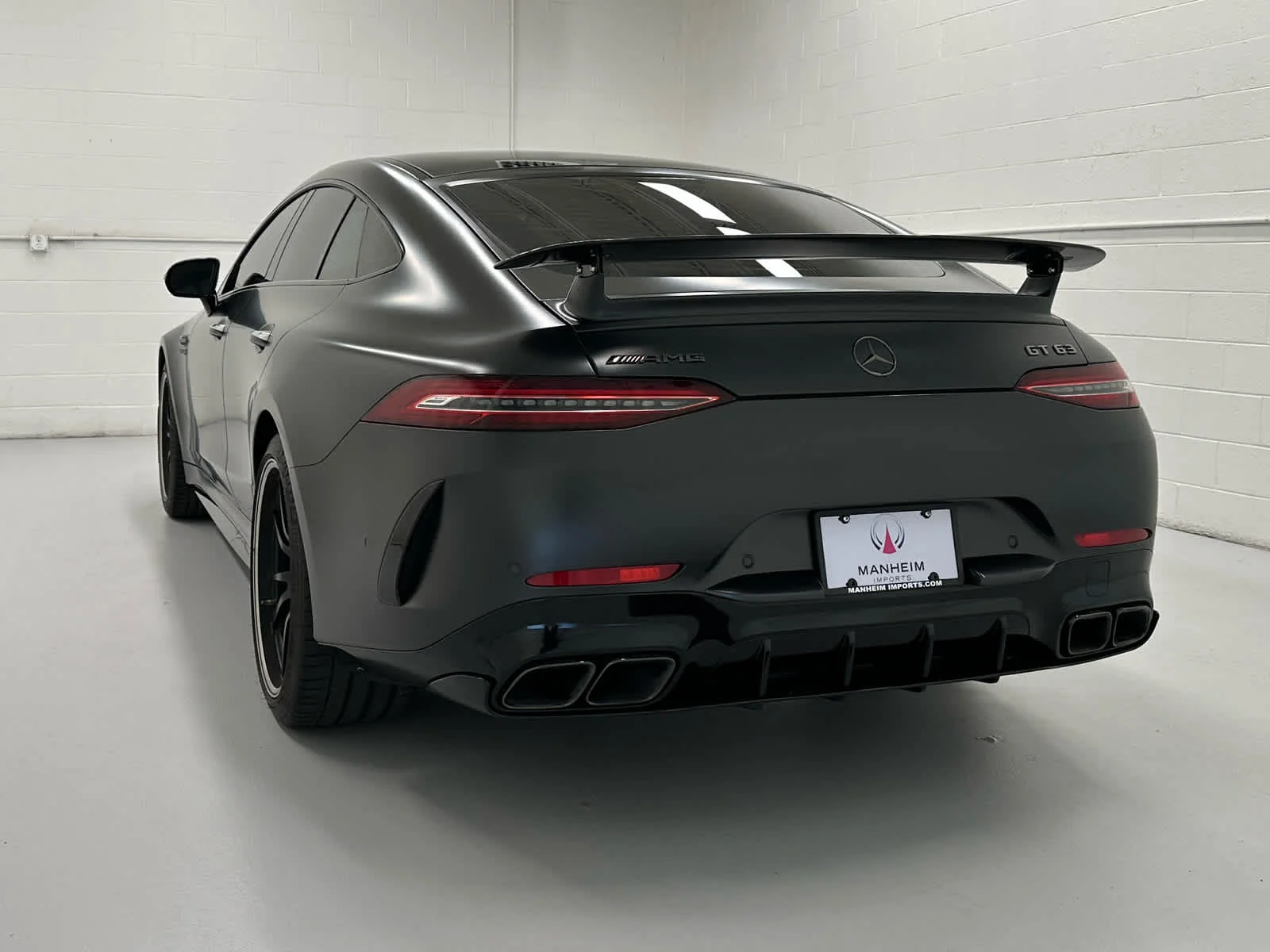 Used 2023 MANUFAKTUR Graphite Grey Magno Mercedes-Benz AMG® GT 63 image 8