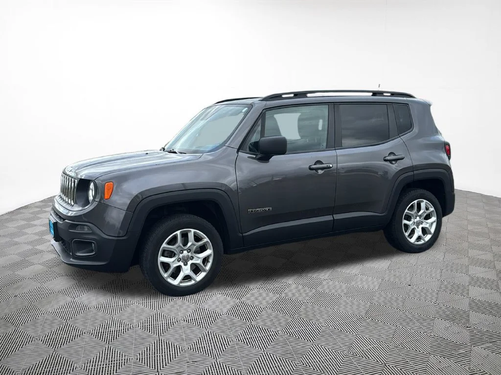 Used 2018 Jeep Renegade Latitude with VIN ZACCJBBB8JPH99784 for sale in Hastings, Minnesota