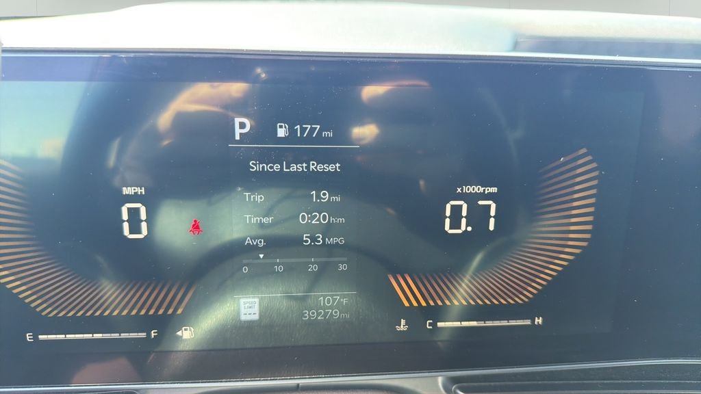 Used 2025 Gray Kia LXS image 9