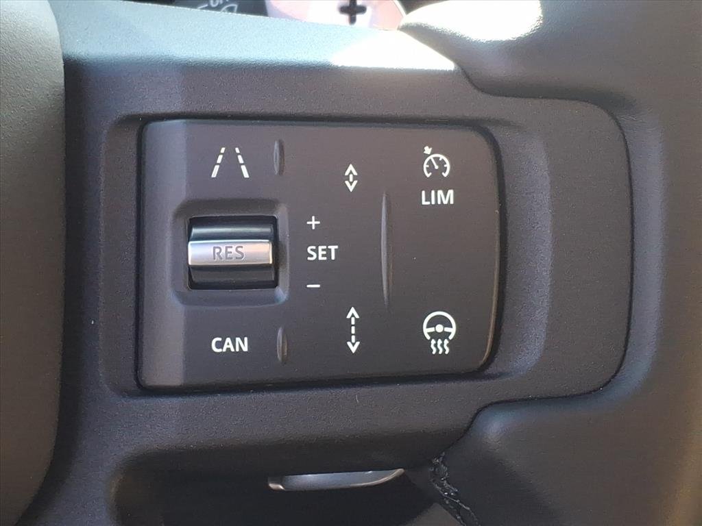 2026 Land Rover Defender V8 - Photo 15