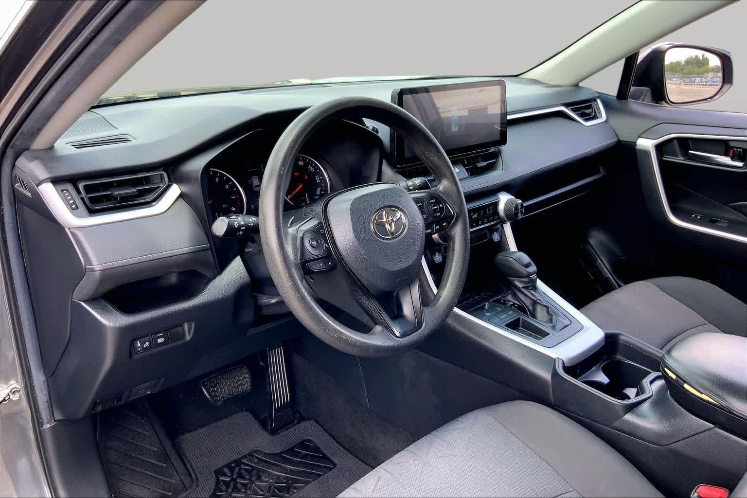 Used 2020 Magnetic Gray Metallic Toyota XLE image 17
