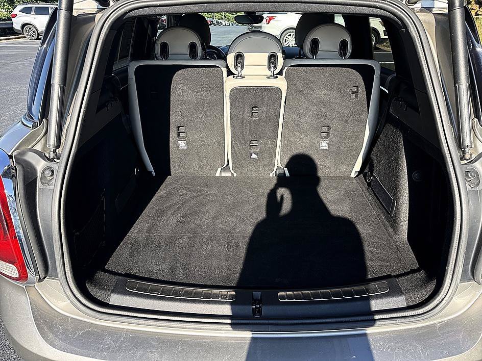 Used 2017 Melting Silver Metallic MINI Cooper S image 22