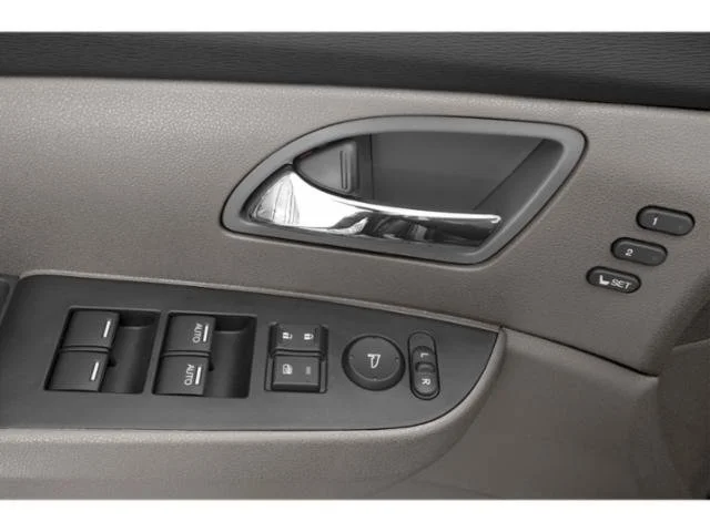 Used 2015 Crystal Black Pearl Honda Touring image 22