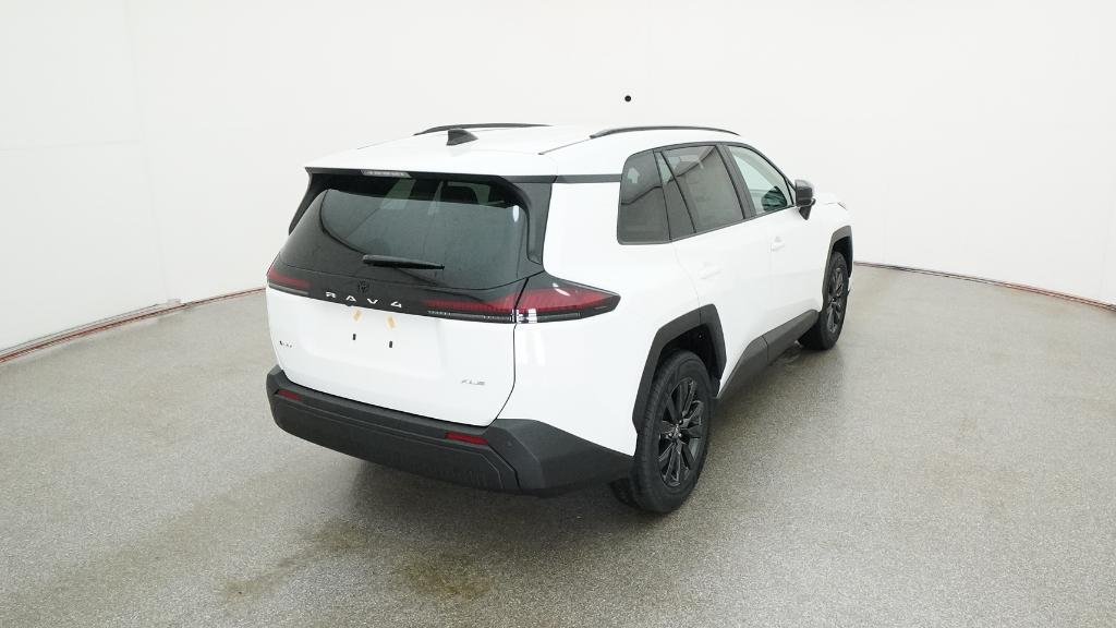 New 2026 Ice Cap Toyota XLE Premium image 16