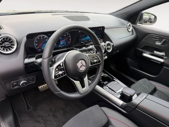 Certified Used 2023 Black Mercedes-Benz GLA 250 image 12