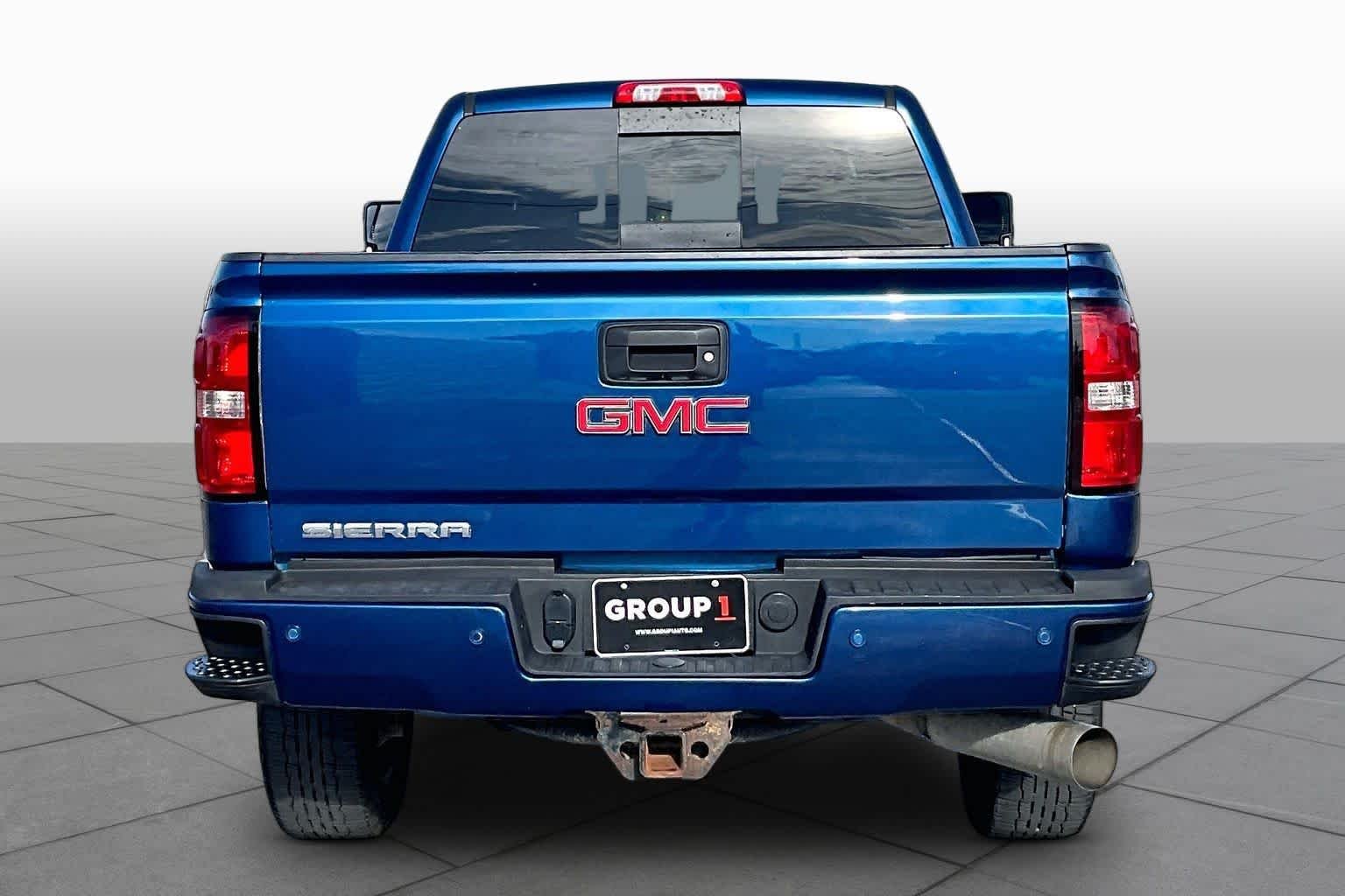 Used 2016 Stone Blue Metallic GMC Denali image 5