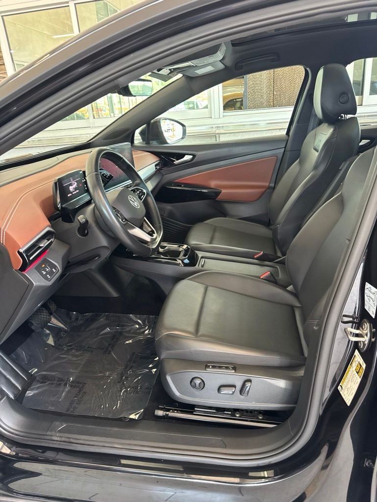 Certified Used 2022 Black Volkswagen Pro S image 11
