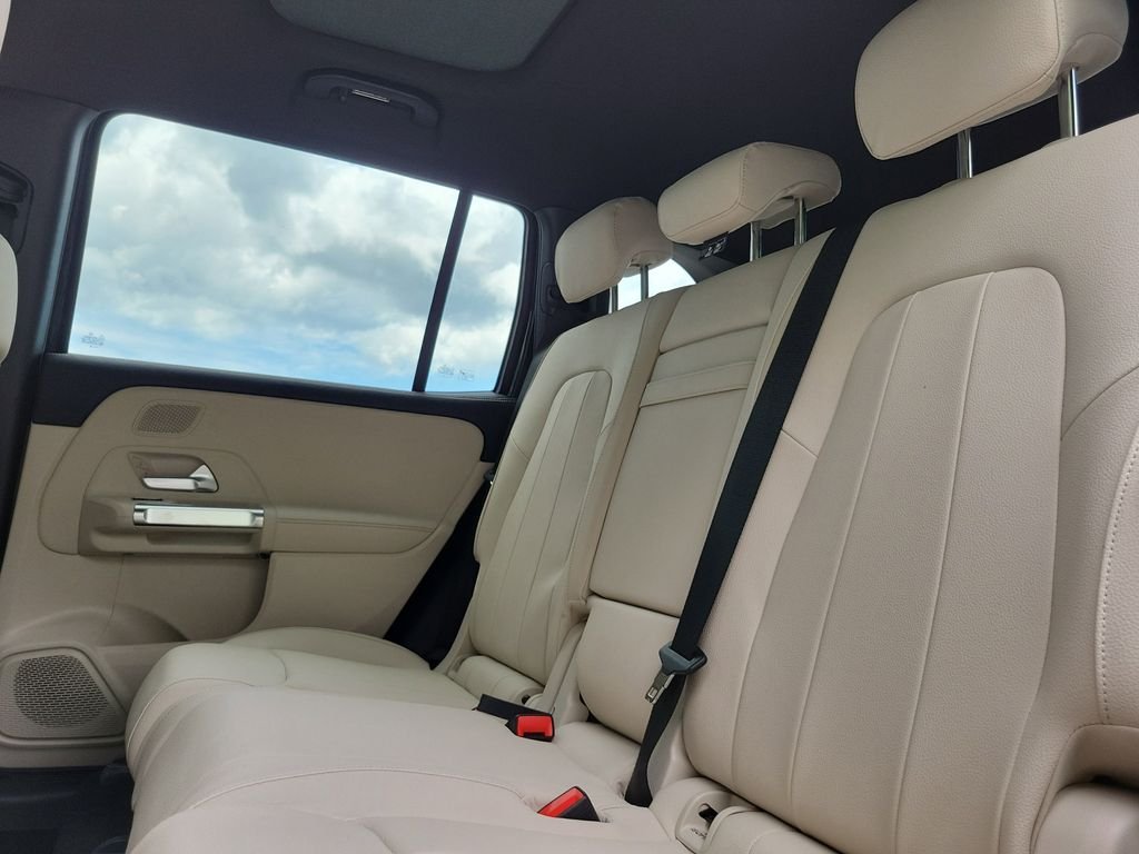 New 2026 Night Black Mercedes-Benz GLB 250 image 10