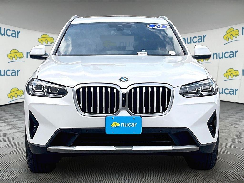 Used 2024 White BMW xDrive30i image 2