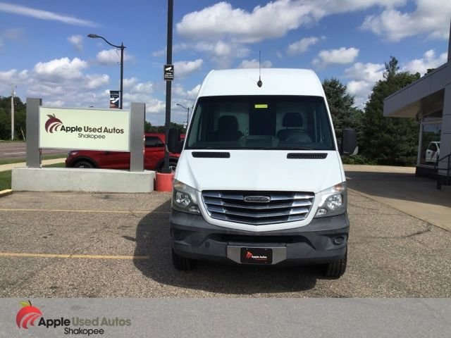 Used 2014 White Freightliner High Roof image 2