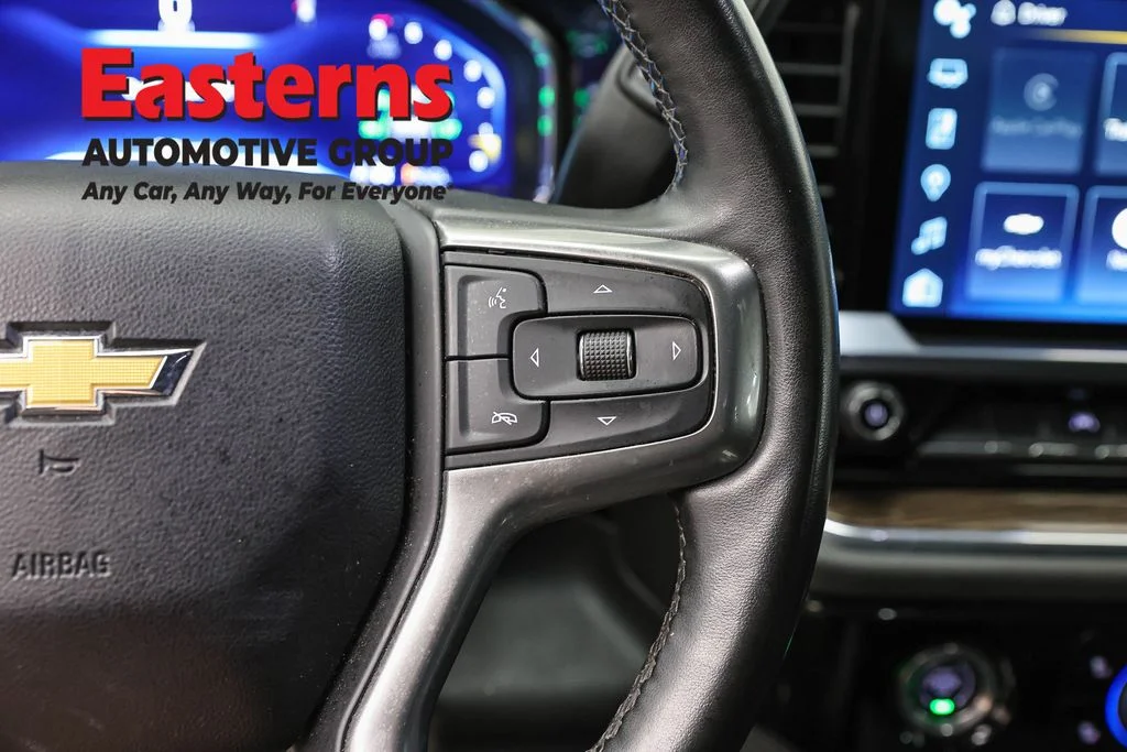 Used 2023 Gray Chevrolet LT image 16