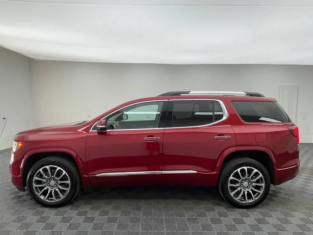Used 2021 CAYENNE RED TINTCOAT GMC Denali image 15