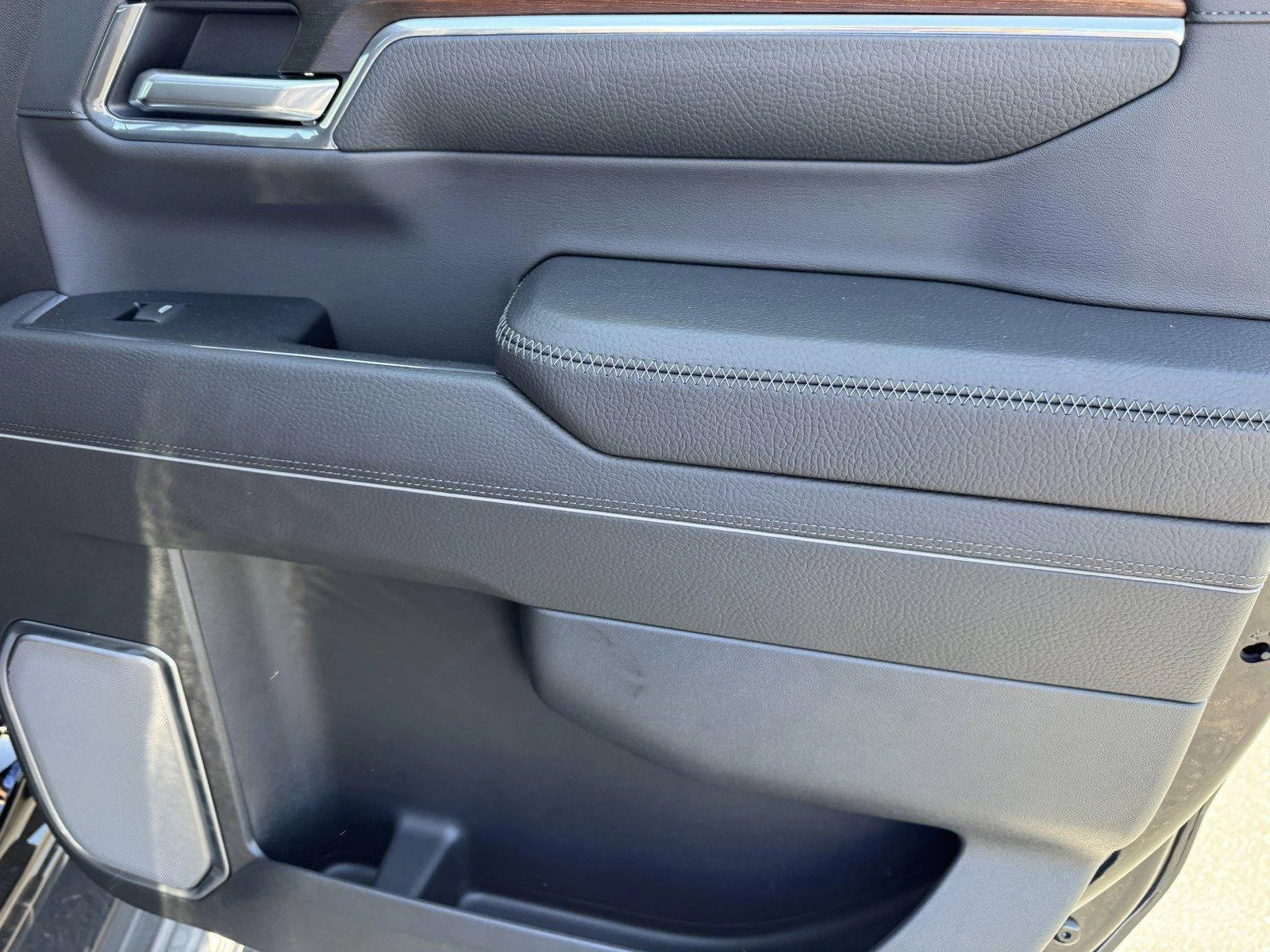 New 2026 Onyx Black GMC Denali image 10