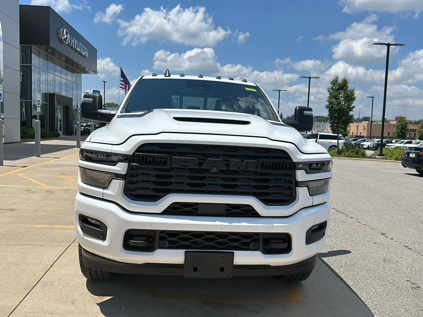 New 2026 Bright White Clearcoat Ram Black Express image 7