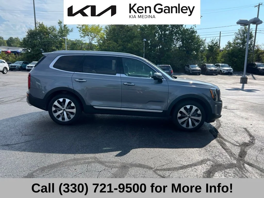 Certified Used 2022 Silver Kia S image 5