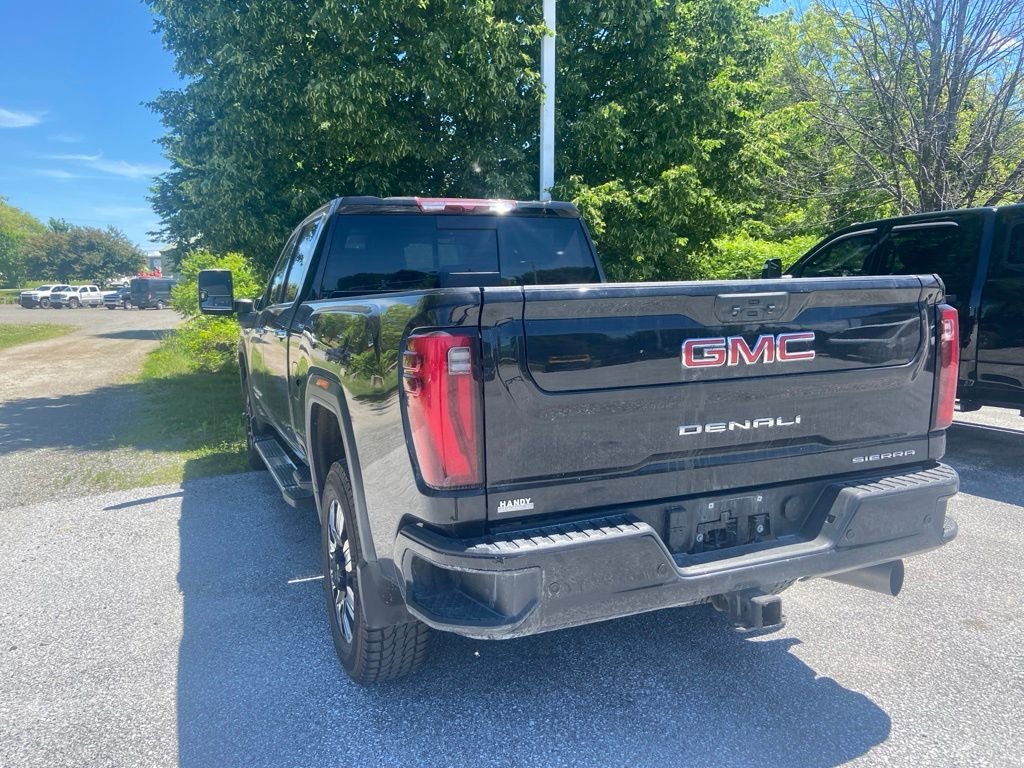 Used 2024 Onyx Black GMC Denali image 4
