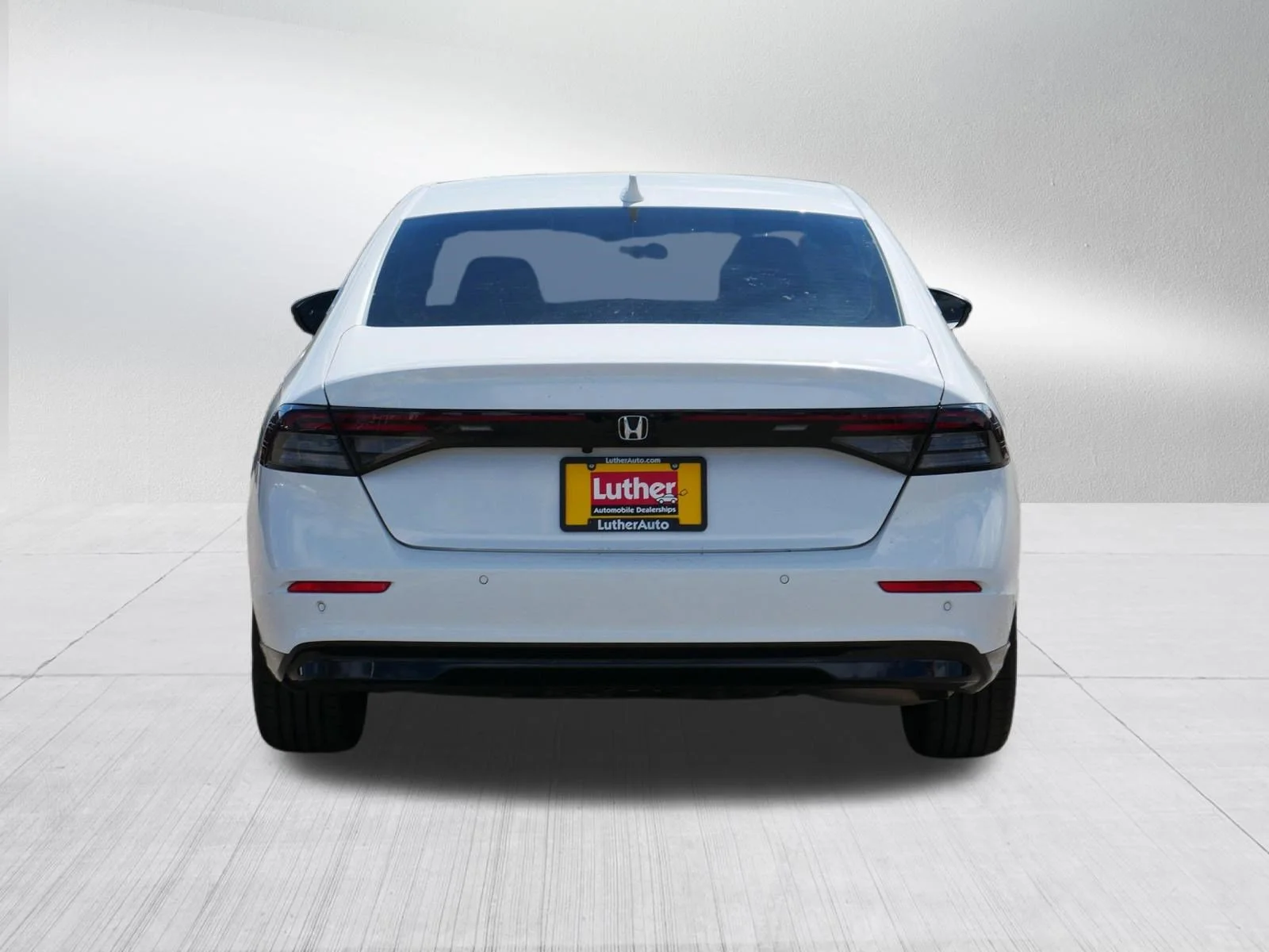Used 2025 Platinum White Pearl Honda Touring image 6