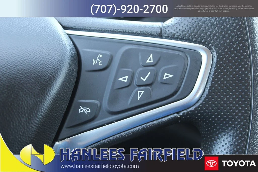 Used 2020 White Chevrolet LT image 29