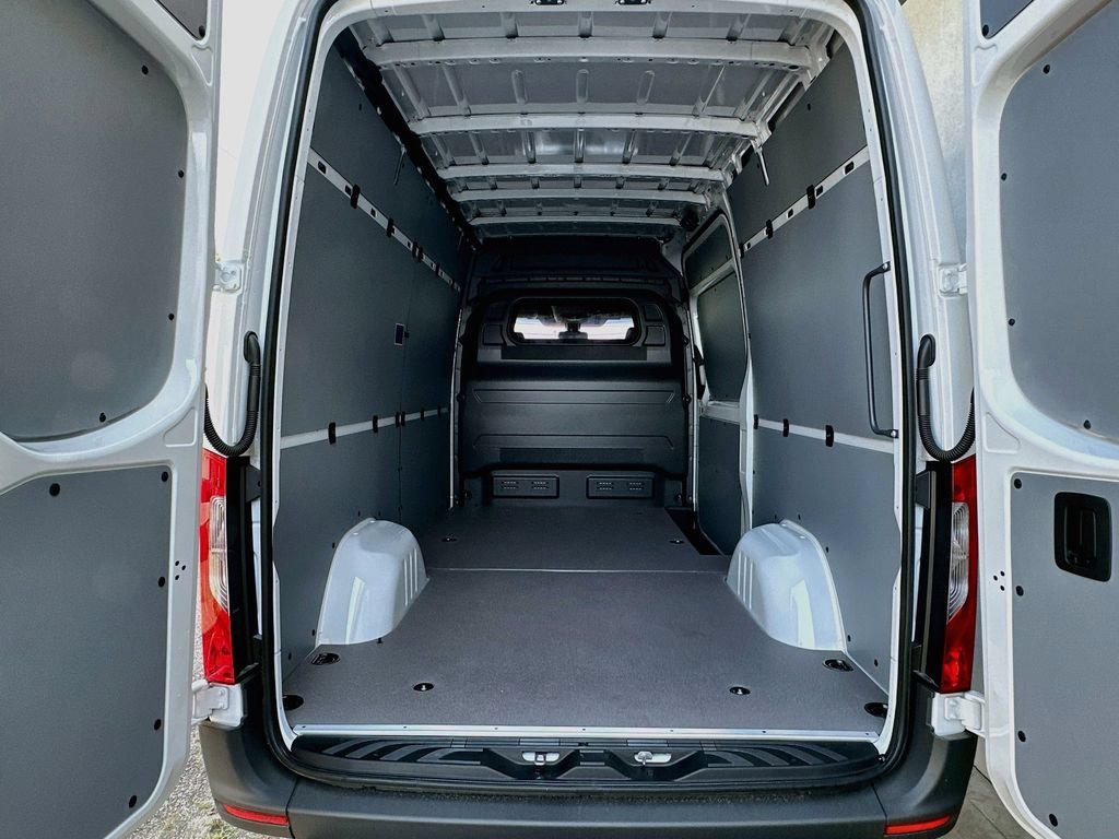 New 2026 Arctic White Mercedes-Benz Cargo 144 WB image 43