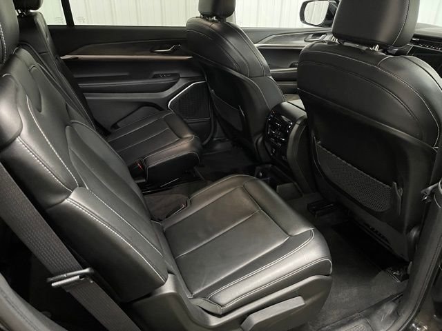 Used 2021 Diamond Black Jeep Limited image 22