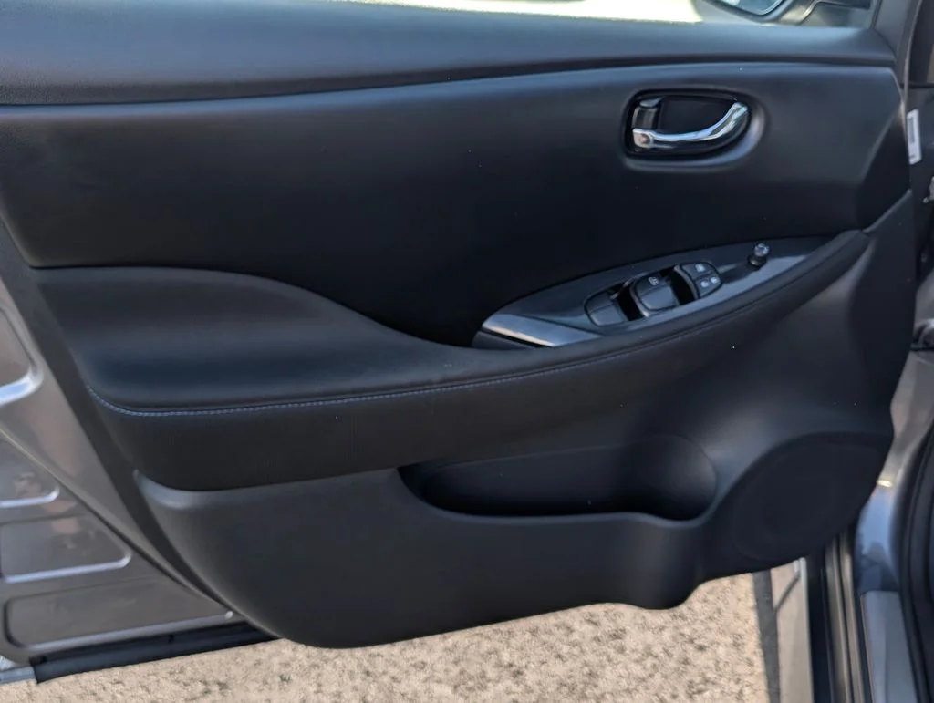 Used 2024 Gray Nissan SV Plus image 16