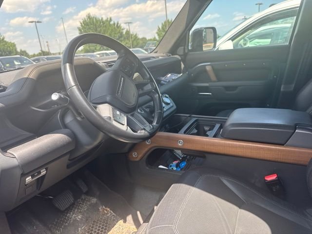 Used 2023 Tasman Blue Land Rover X-Dynamic SE image 2
