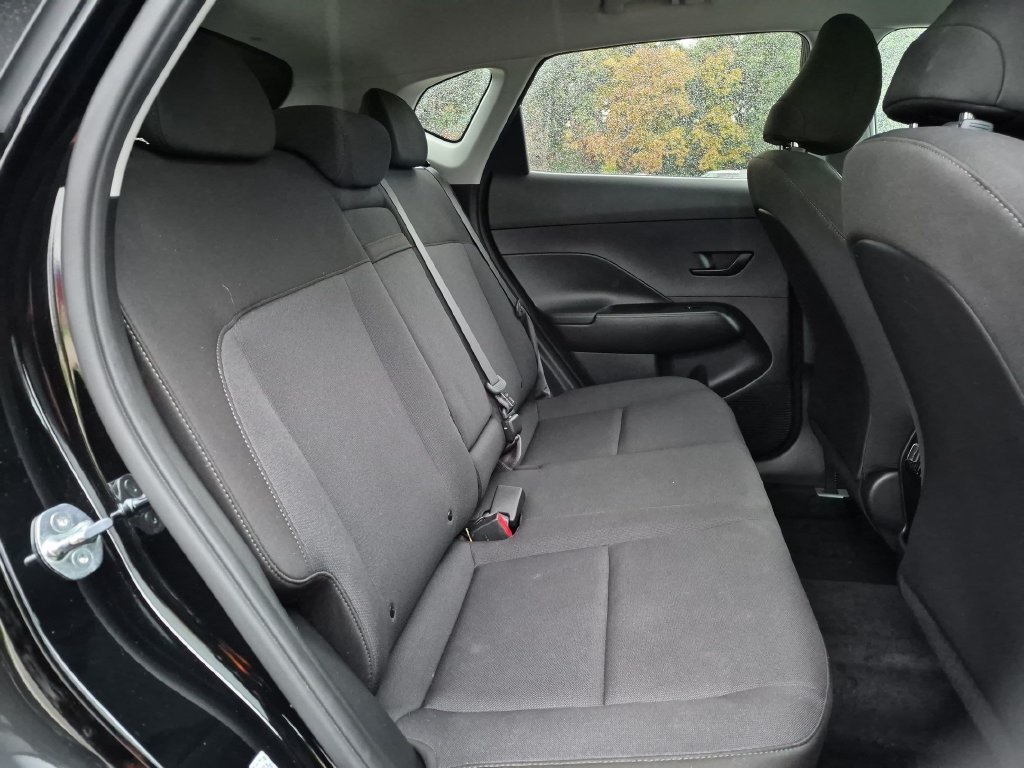 Used 2024 Black Hyundai SEL image 29