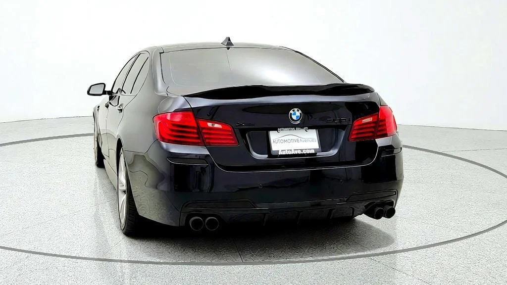 Used 2015 Azurite Black Metallic BMW 4dr Sdn 550i xDrive M Sport w/ Executive & Luxury Seating Pkgs image 6