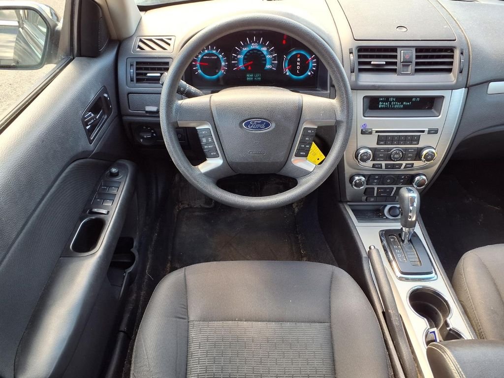 Used 2012 Black Ford SE image 10