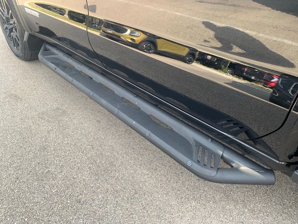 Used 2020 Black GMC Elevation image 35
