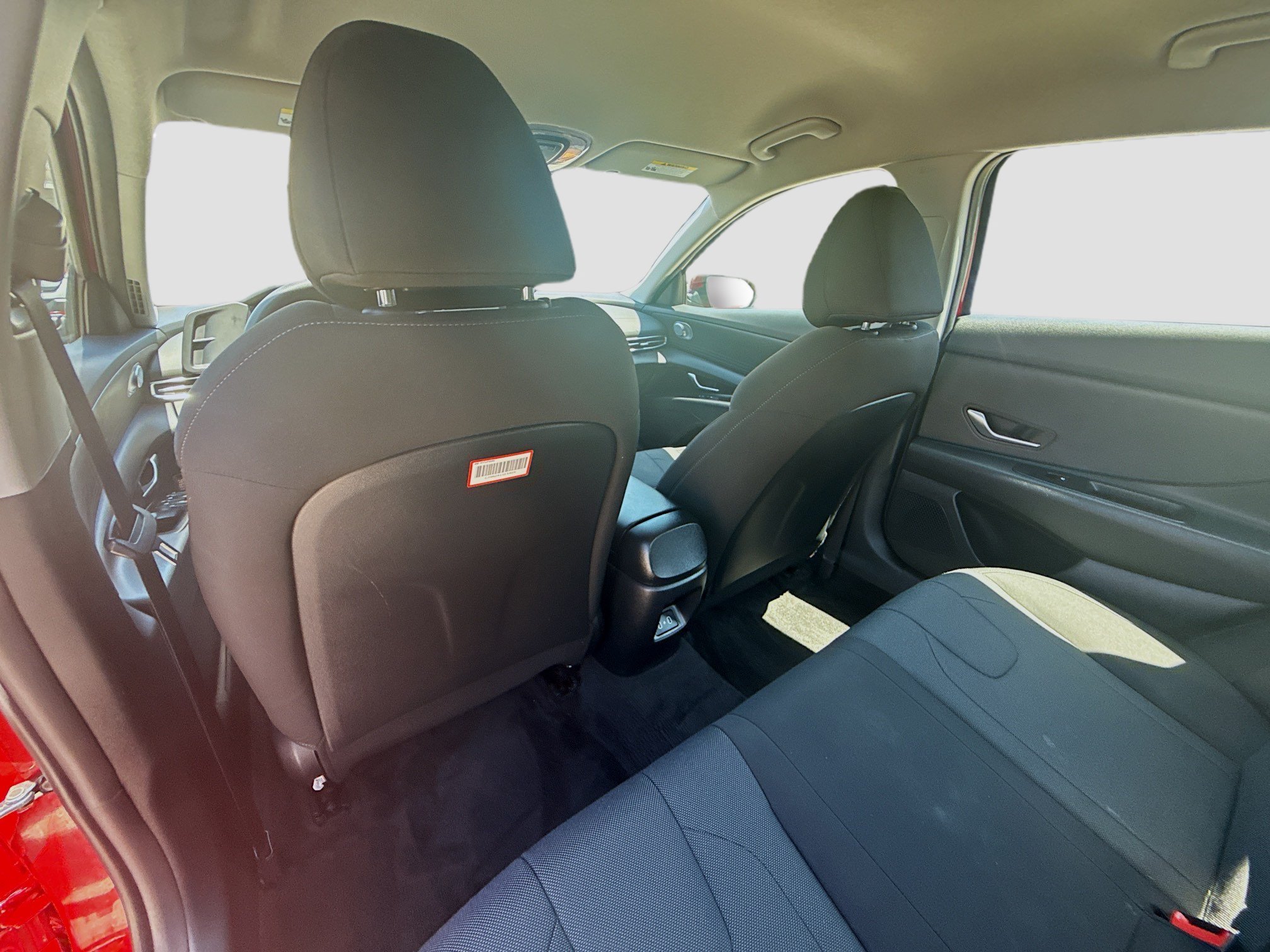 2025 Hyundai Elantra SE - Photo 21