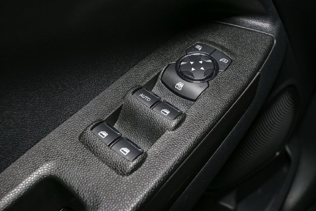 Used 2021 Silver Ford SES image 33
