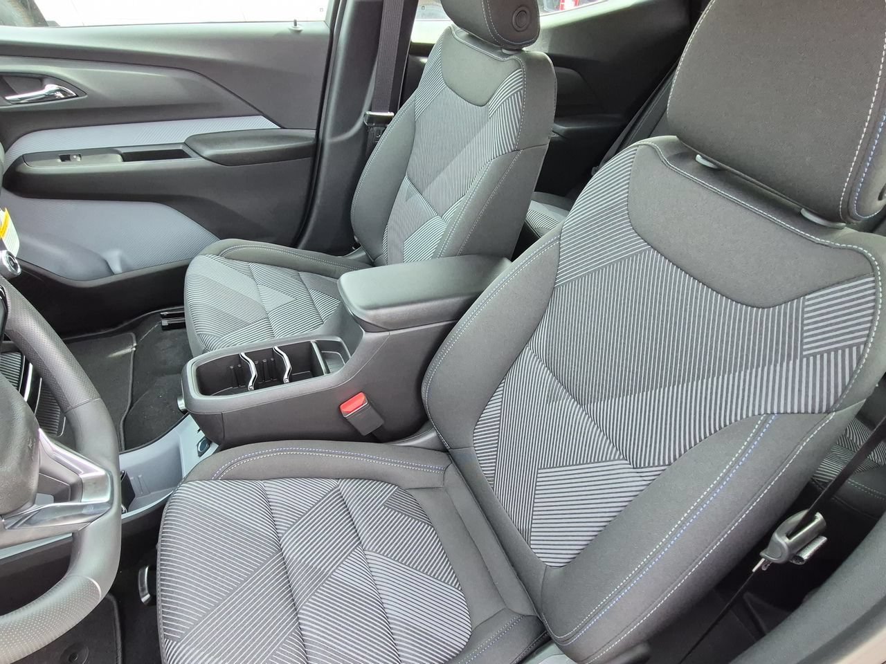 2027 Chevrolet Bolt LT - Photo 19