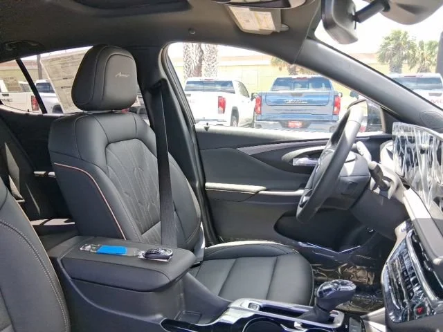 New 2026 Ebony Twilight Metallic Buick Avenir image 18