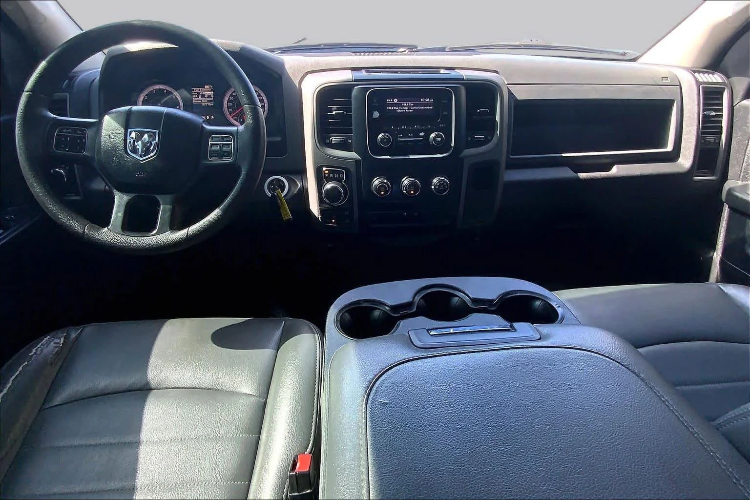 Used 2018 Granite Crystal Metallic Clearcoat Ram Tradesman image 16