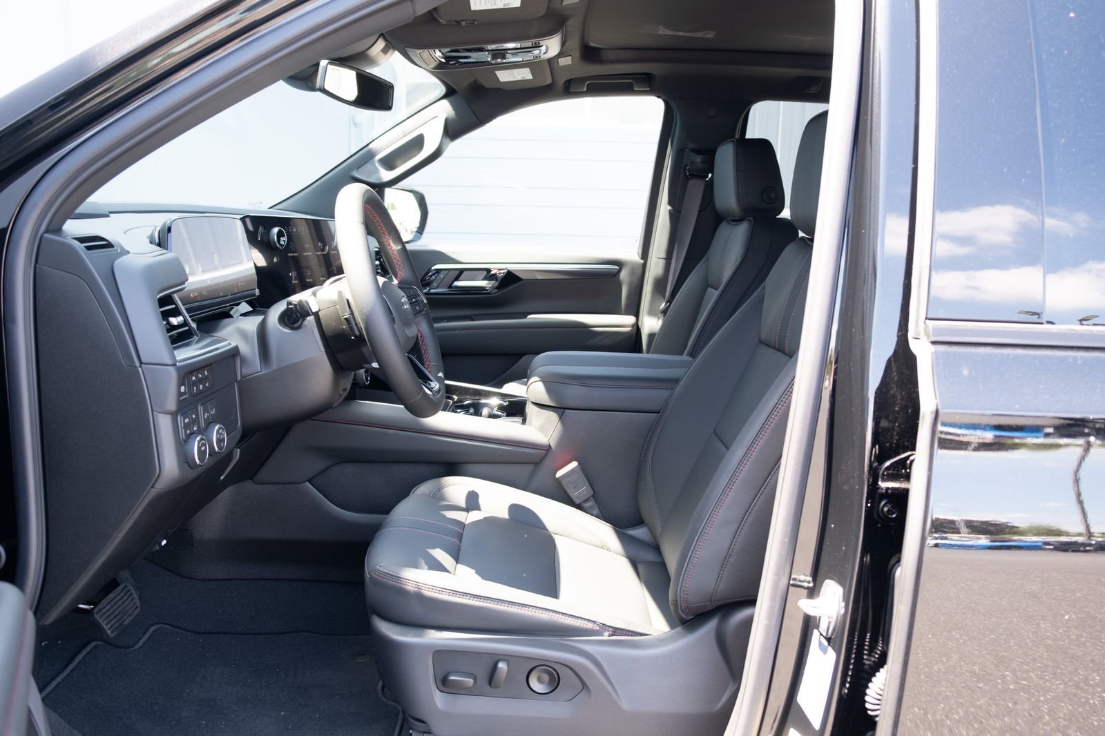 2026 Chevrolet Tahoe RST - Photo 11