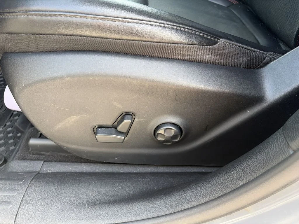 Used 2019 Gray Jeep Trailhawk image 14