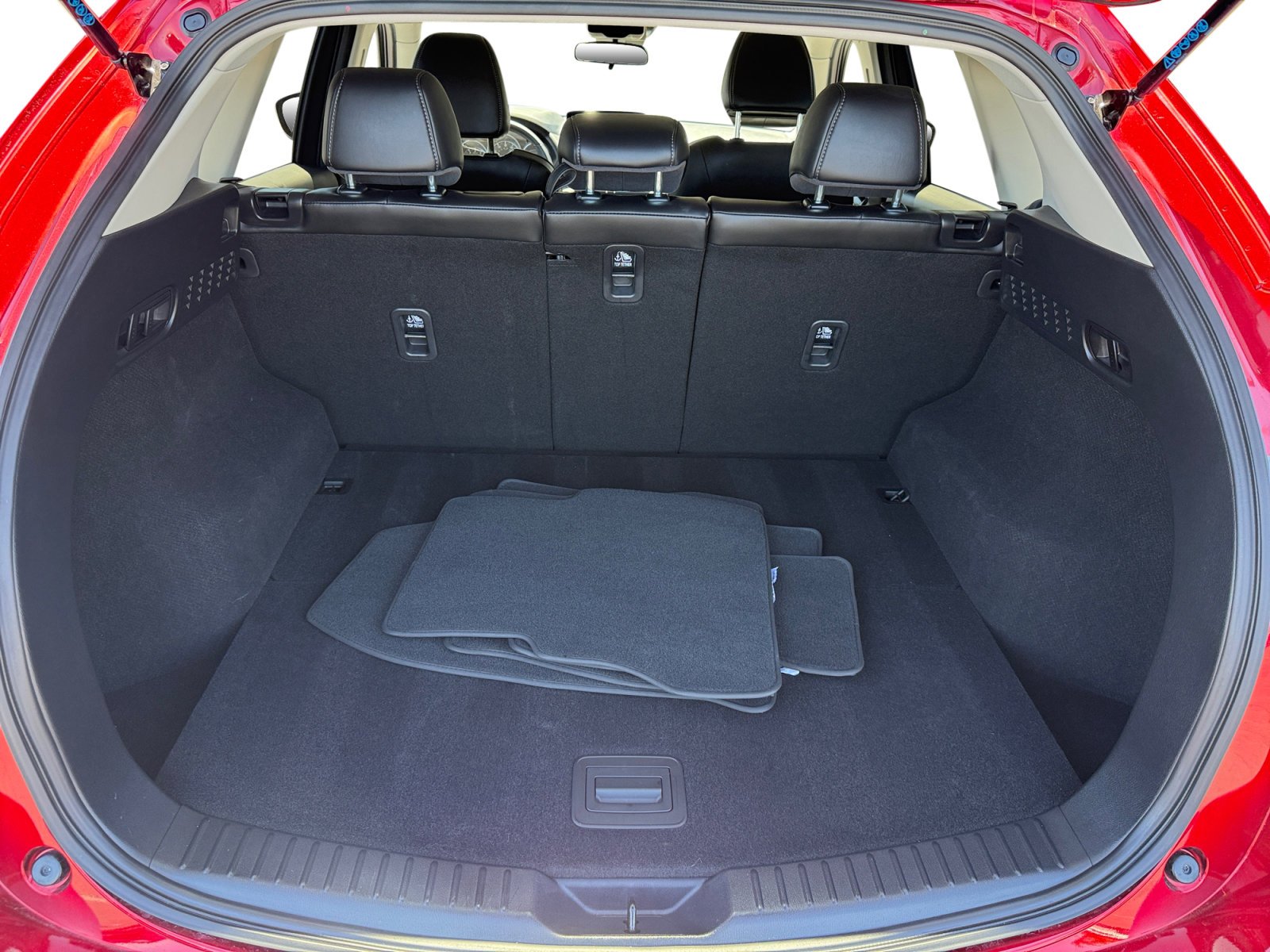 Used 2025 Red Crystal Mazda 2.5 S Select Package image 17
