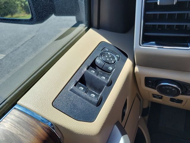 Used 2020 Blue Jeans Metallic Ford Lariat image 28