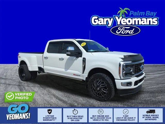 Used 2025 White Ford Platinum image 1