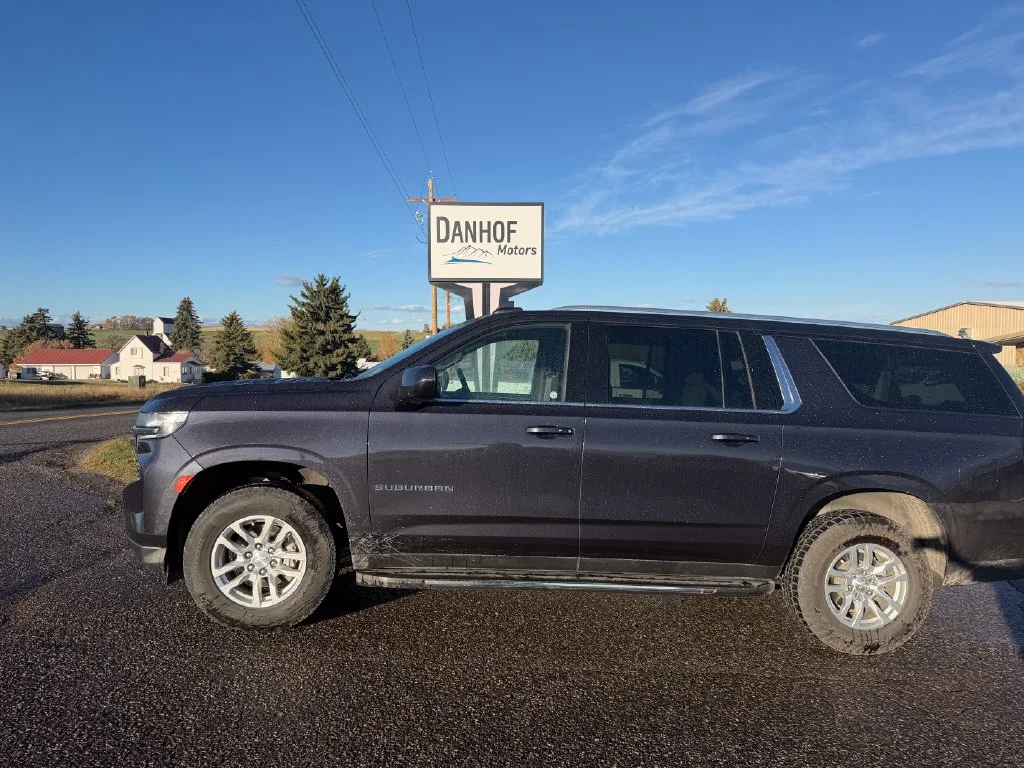 Used 2022 Gray Chevrolet LT image 2
