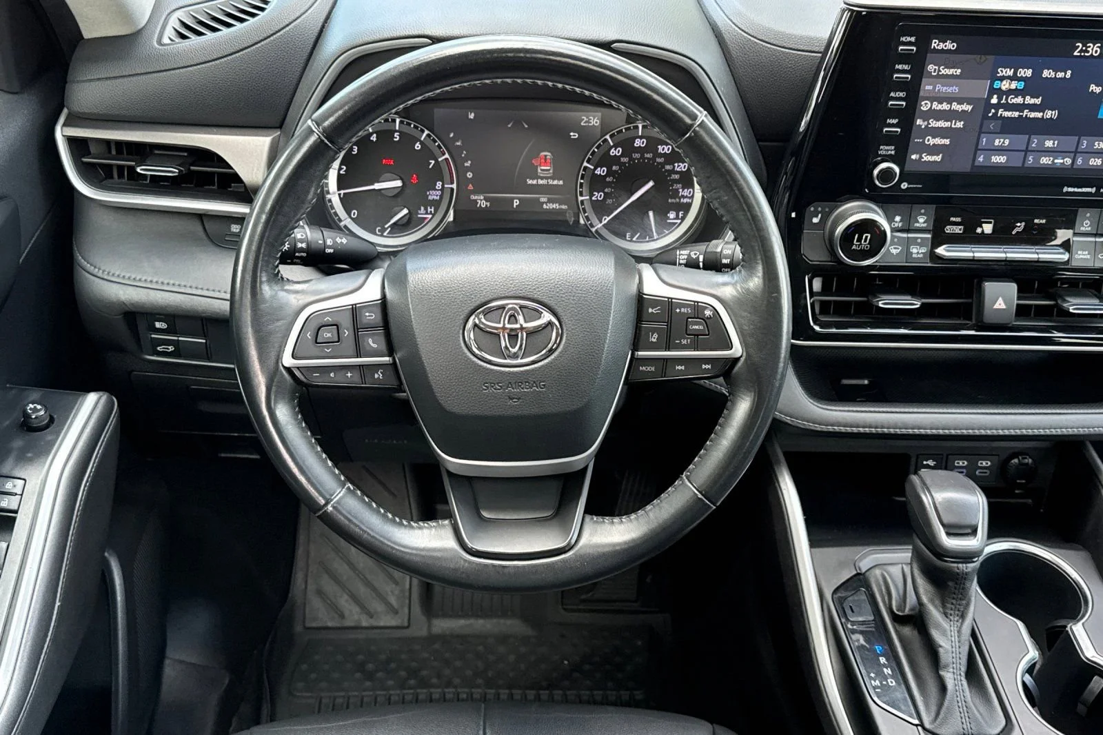 Used 2022 Moon Dust Toyota XLE image 15