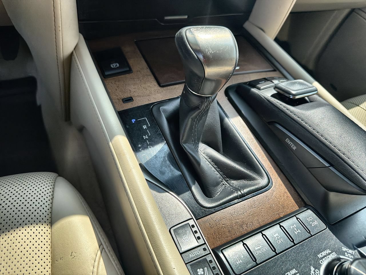 Used 2019 Gray Lexus Two-Row image 14