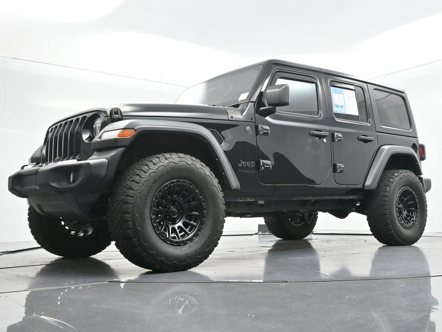 Used 2022 Black Clearcoat Jeep Unlimited Sport S image 37