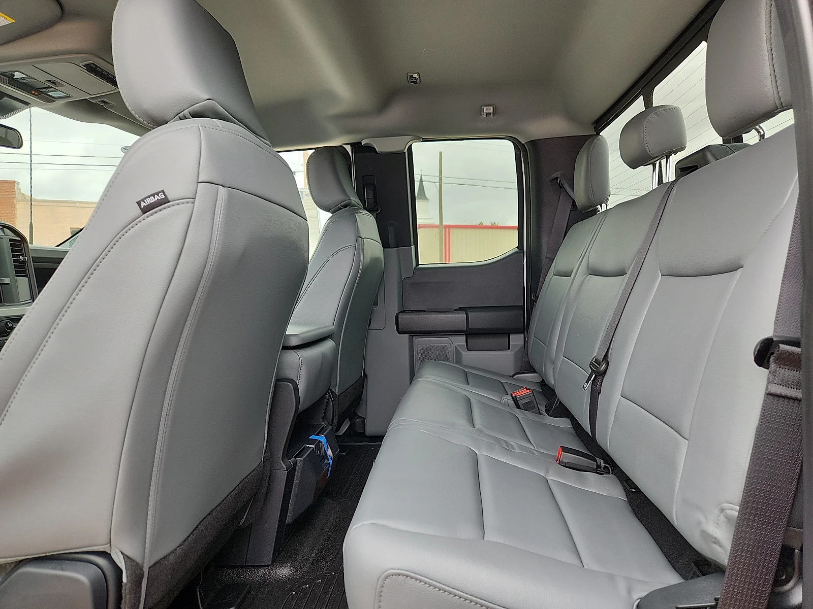 New 2026 Oxford White Ford XL image 18