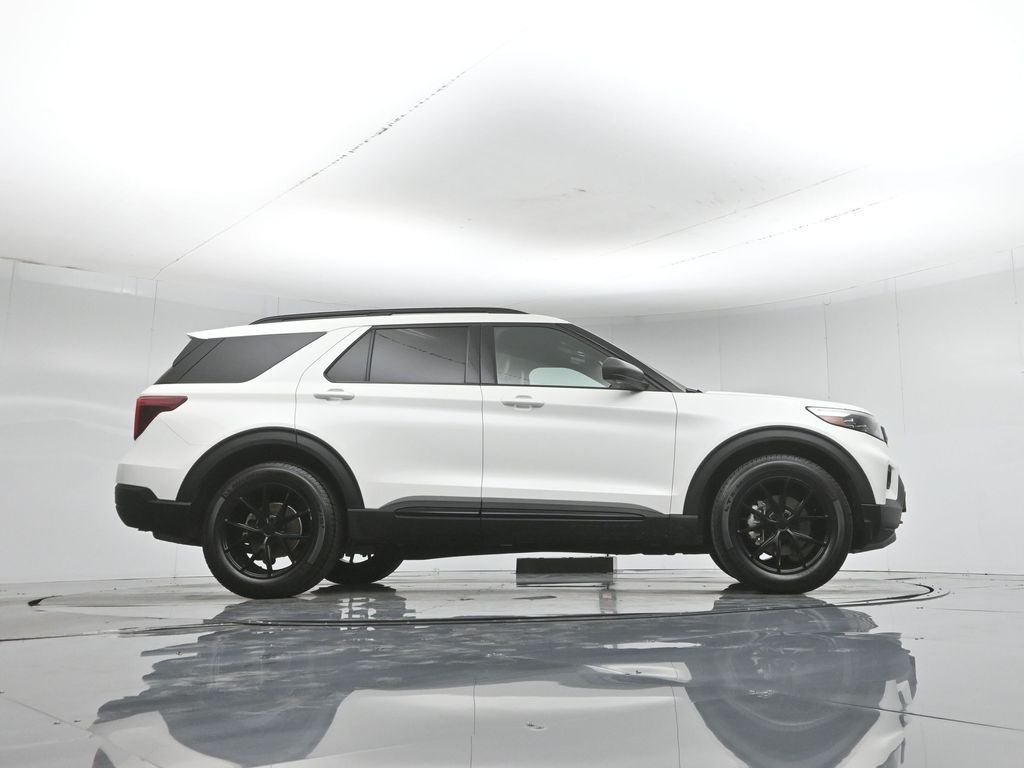 Used 2022 White Ford Timberline image 52