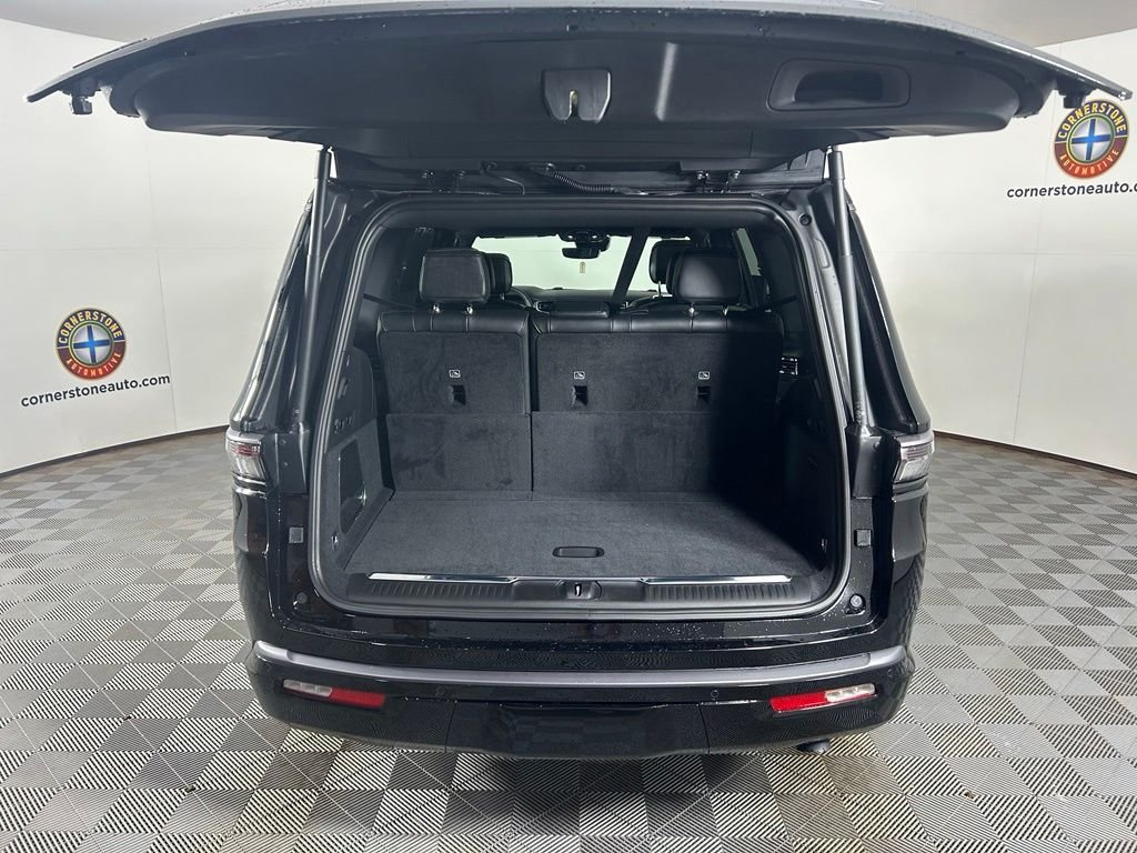 New 2026 High Gloss Black Jeep Summit Obsidian image 19