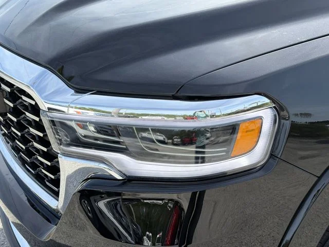 New 2026 Diamond Black Crystal Pearl-Coat Exterior Paint RAM Tungsten image 8
