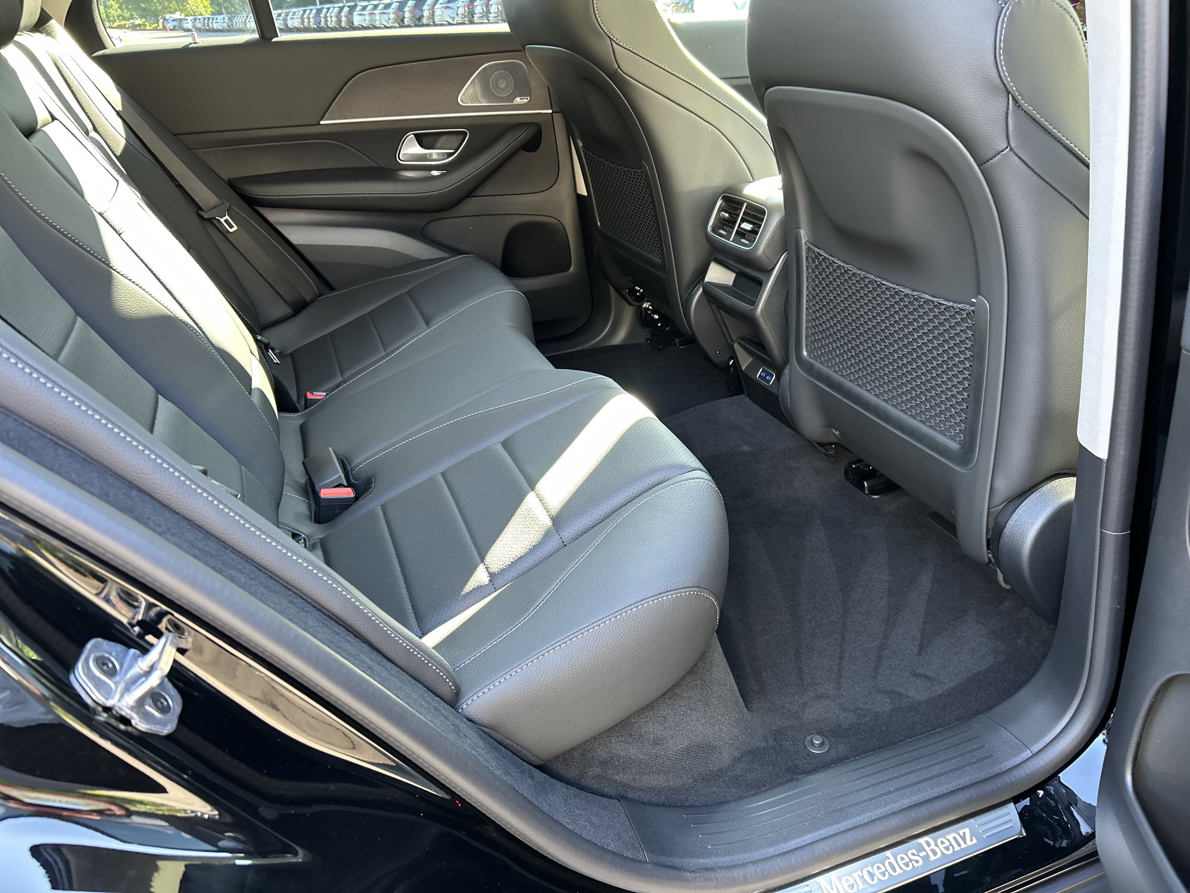 New 2026 Black Mercedes-Benz GLE 350 4MATIC® SUV image 39